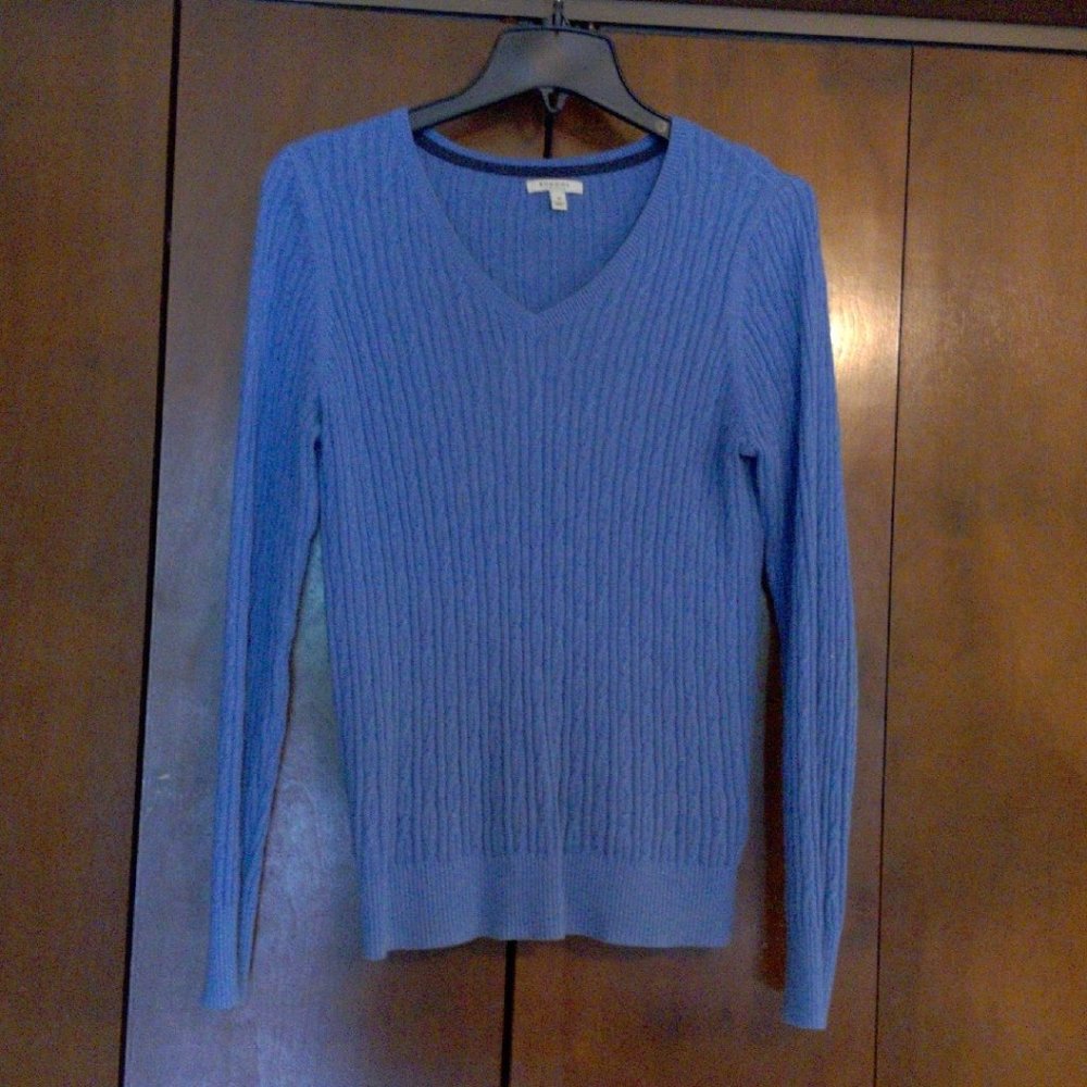 Blue Pullover V-neck Cable Knit Sweater Small by Sonoma